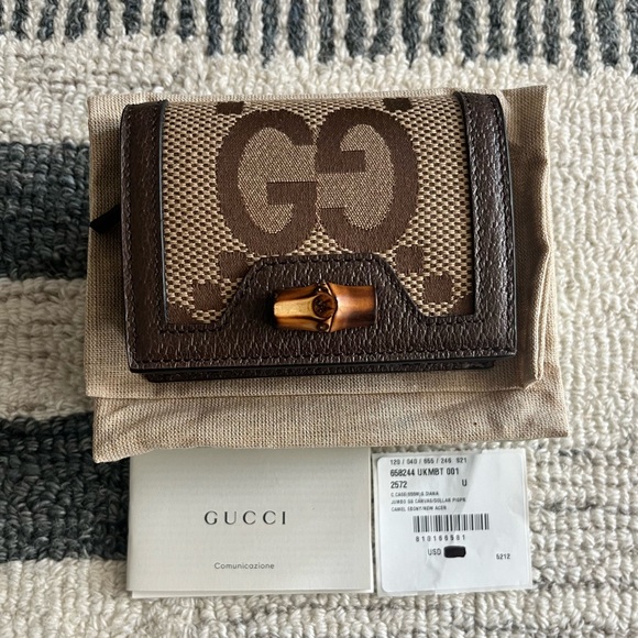 Gucci Handbags - 🤎NWT🤎 Gucci Jumbo GG Diana Bamboo Card Case